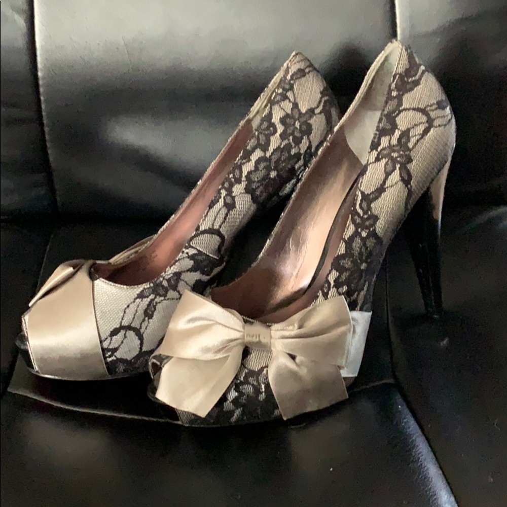 Paris Hilton peep toe heels